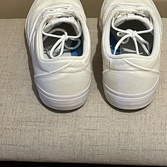 Nike SB Charge White Canvas Sneakers, size 10 - Picture 4 of 9
